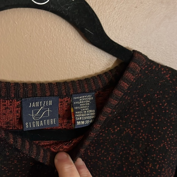 Vintage Korean made sweater soft acrylic blend - Picture 4 of 4